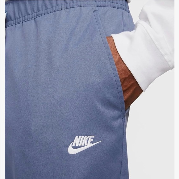 Nike club woven men’s tapered pants - Picture 3 of 13
